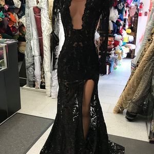 Meet your Posher, Anh